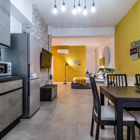 Tartini Lofts Apartment *